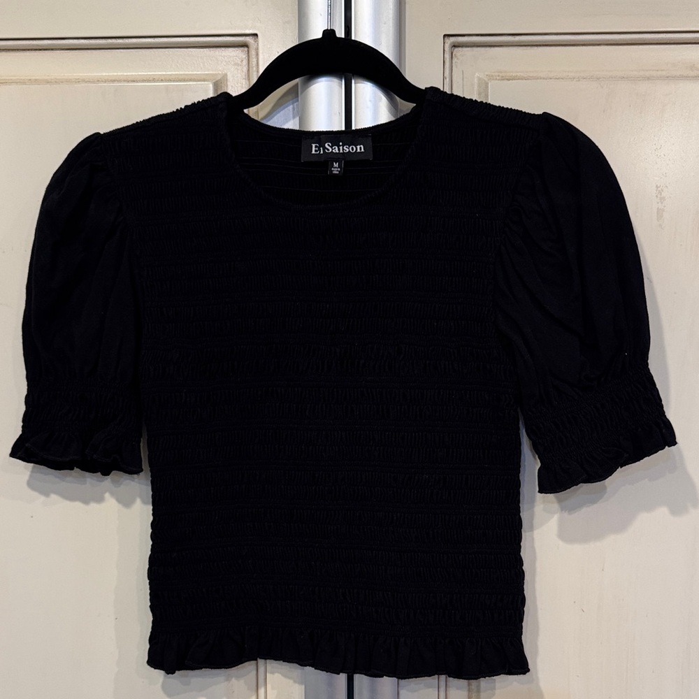 En Saison Black Smocked Puff Sleeve Blouse size medium